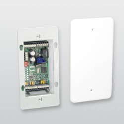 Türmodul comlock 410 im Baugruppenträger zur Unterputzmontage.